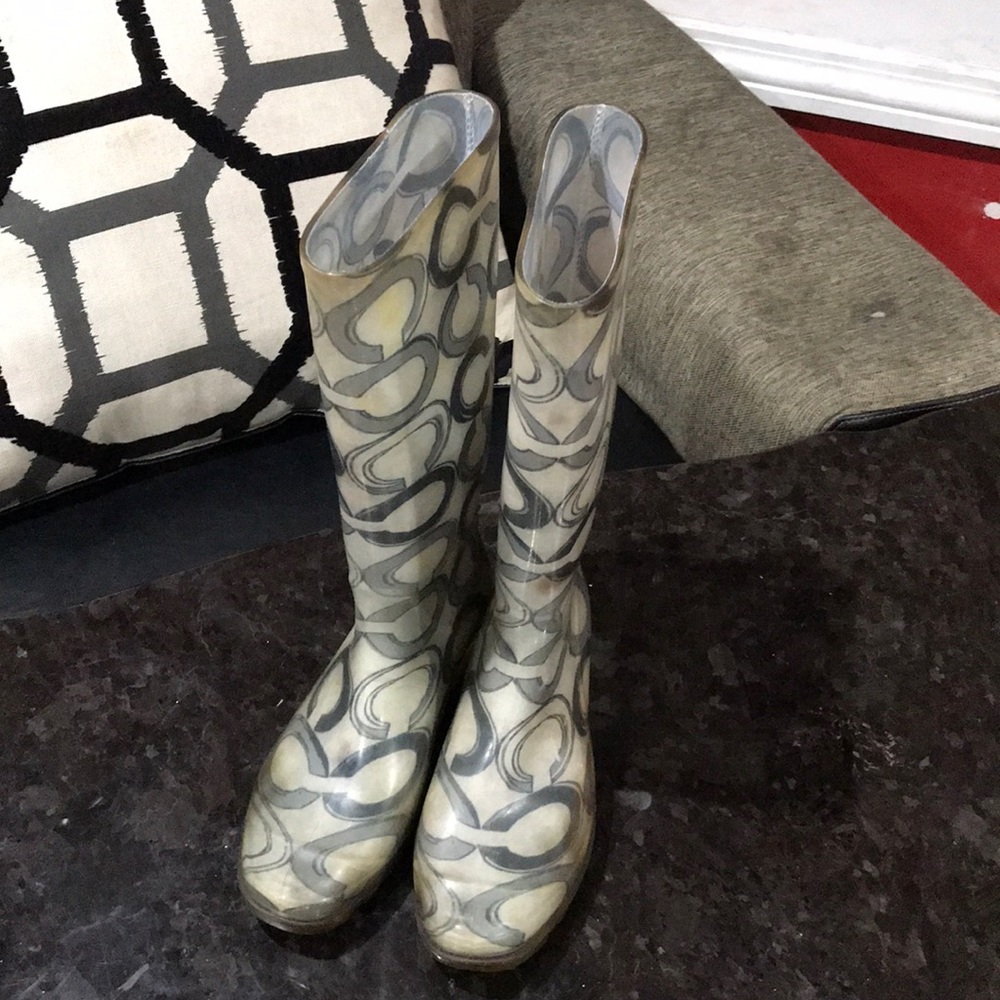 Rain boots